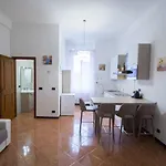 Διαμέρισμα Monolocale Nelle Mura Antiche A 80 Mt Dal Mare