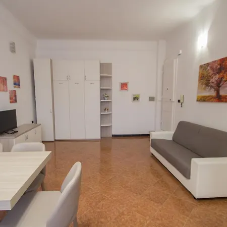 Monolocale Nelle Mura Antiche A 80 Mt Dal Mare Apartment *